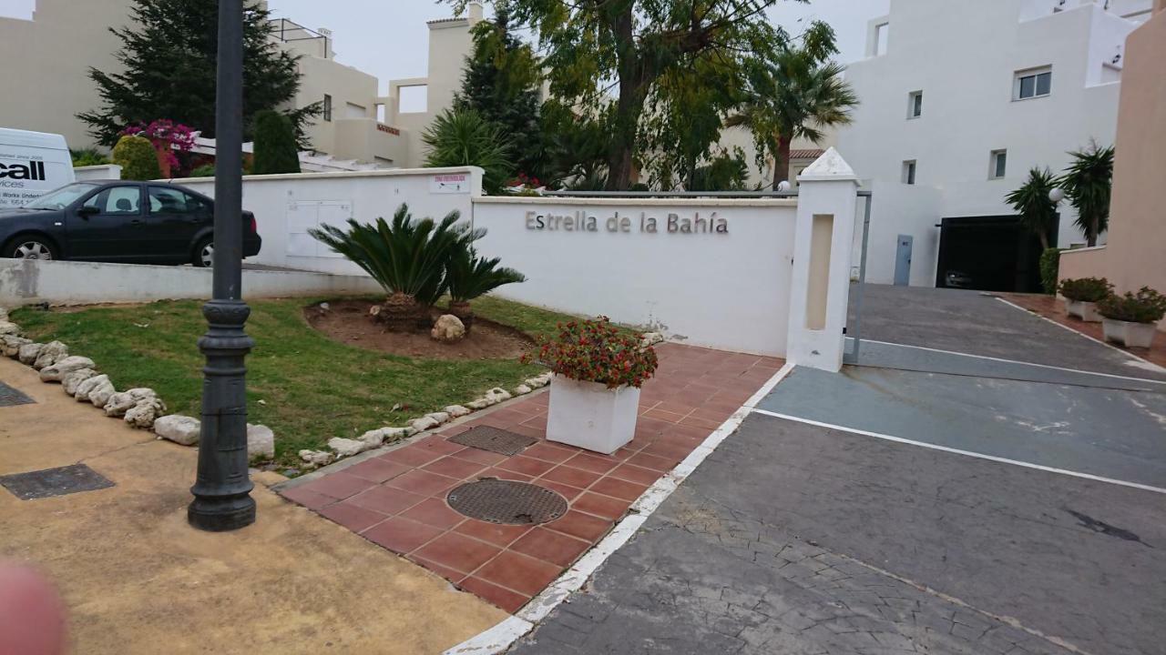 Estrella De La Bahia Apartment กาซาเรส ภายนอก รูปภาพ
